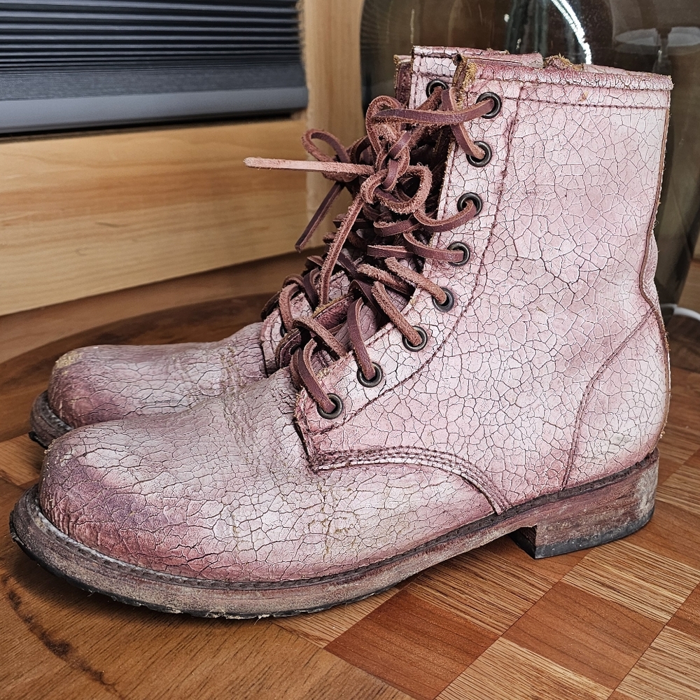 Freebird Manchester Combat boots Pink Crackle size 8